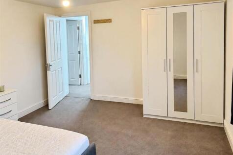 King Georges Avenue, Watford photo 5
