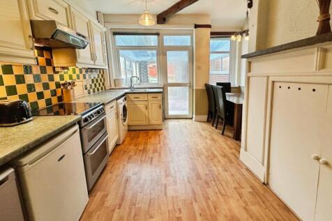 Langford Street, Leek photo 4