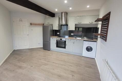 Open plan kitchen/lounge