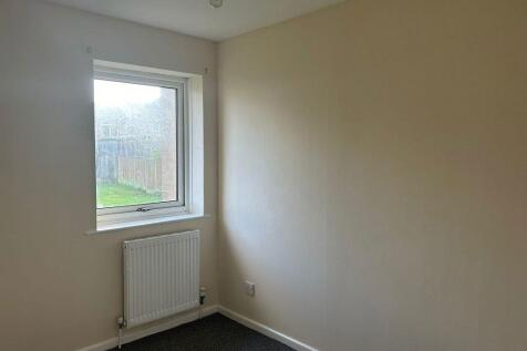 Knowlands, Highworth photo 5