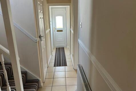 Brecknock Court, Leegomery, Telford, TF1 photo 3