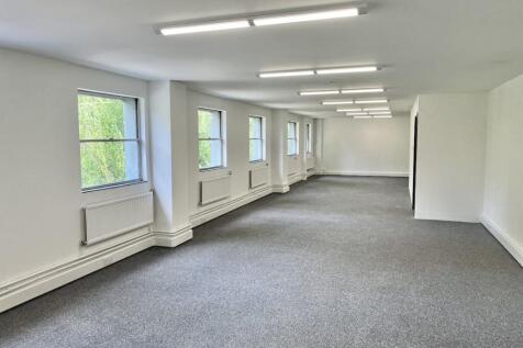 3 Airlinks Office 1.jpg