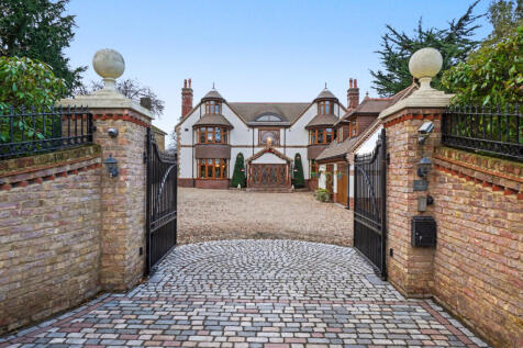6 Bedroom Detached House for Sale, Architect desi
