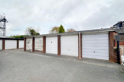Garage 5 