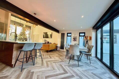 Open Plan Kitchen/Dining/Living Room