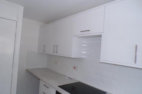 Oakhill Road,
Purfleet,
RM19 photo 3