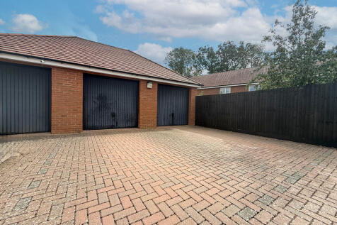 Garage &amp; Driveway