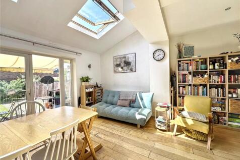 Lower Downs Road, Wimbledon, SW20 photo 4