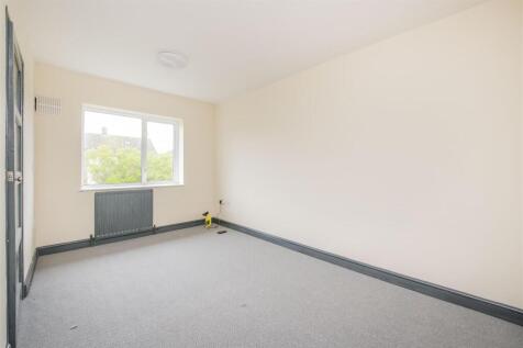 Milton Road, Corby photo 4