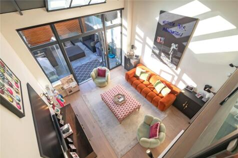 Lounge Area