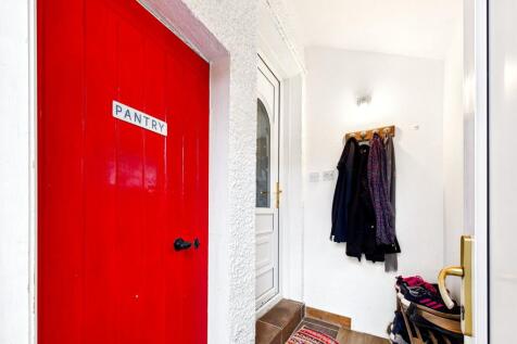 Rear Vestibule/Pantry