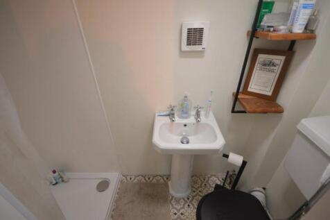 DSC_0002 (Medium).JPG