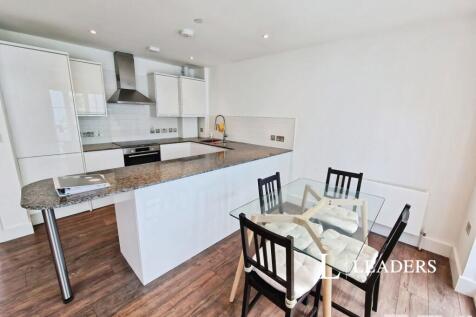 Kitchen/Dining Area