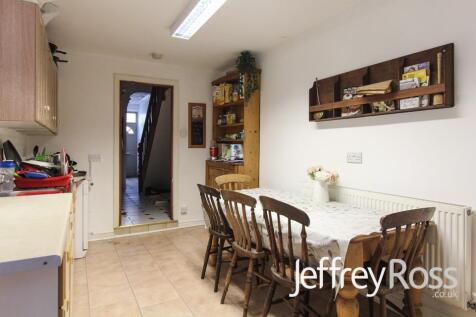 Flora Street, Cathays photo 3