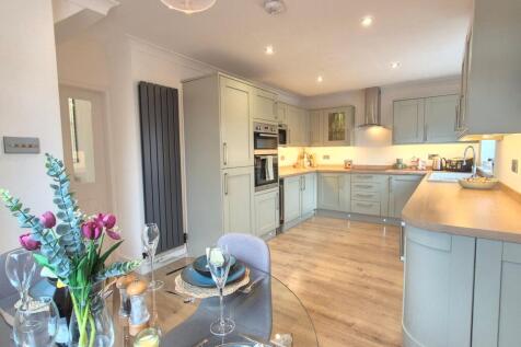 Refitted Howdens Kitchen/Diner