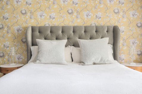 1305422-42-68472a...