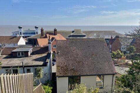 Photo 04-04-2025,...