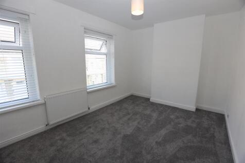 13 Guthrie Street, Barry, CF63 4PR photo 4