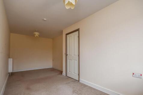66 Beacon Court-2.jpg
