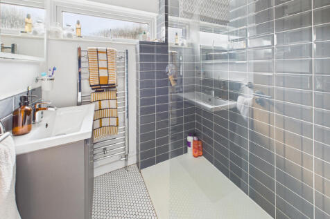 CAM05627G0-PR0021-STILL008