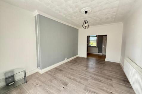 WhatsApp Image 2025-04-17 at 15.27.17_60980594