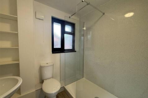 Long Meadow Drive, Silverleat, Barnstaple, Devon, EX32 photo 3