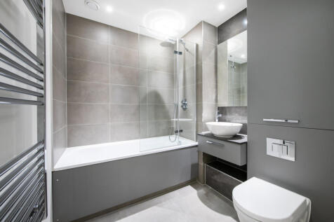 9 Green Lanes photo 5