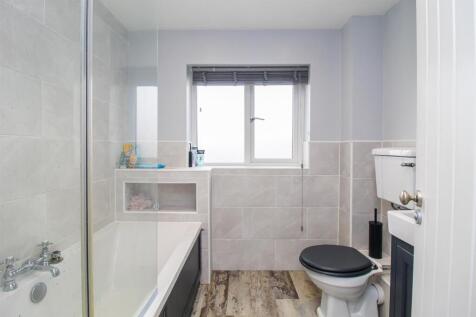 BATHROOM/W.C.