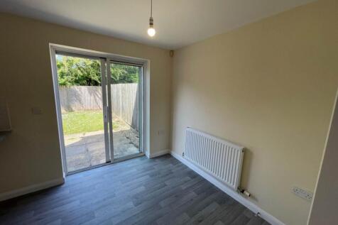 Sloe Close, Locking Castle, Weston-super-Mare photo 5