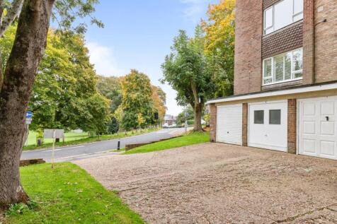 Durrington Court-9.jpg