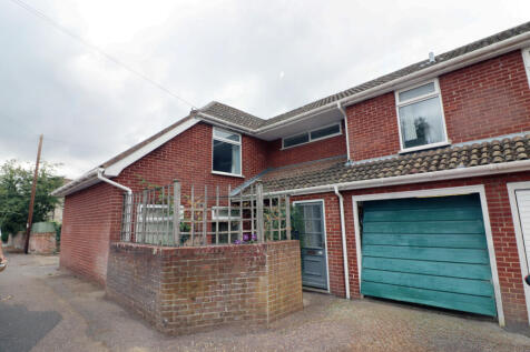 Studio flat on De Caux Road, Norwich, Norfolk, £875/mo