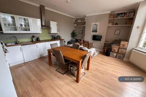 Open Plan Living/Dining/Kitchen