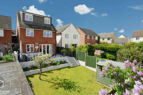 9-Halstead-Road-I...