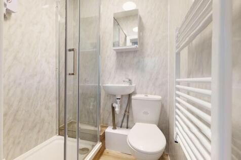 2nd floor washroo...