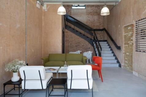 The Bottle Factory21  Agnese Sanvito.JPG