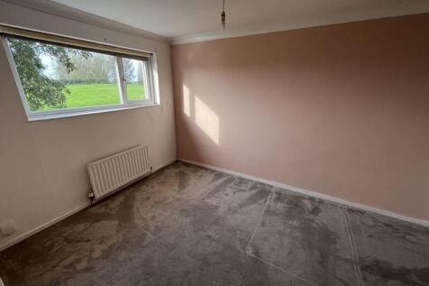 Brabourn Gardens, Hemlington, Middlesbrough photo 3