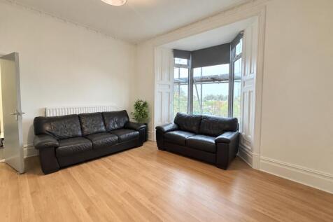 Room 5, 104Bryn Road, Brynmill, Swansea photo 5