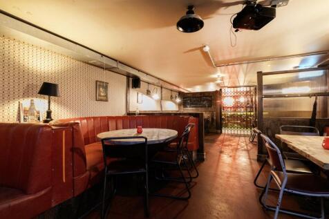 184 Well Street 21.jpg