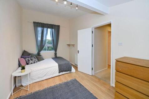 room-2-90-centurion-close-n7-8uj-993852