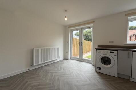 Coseley New Village, Tipton, DY4 photo 4