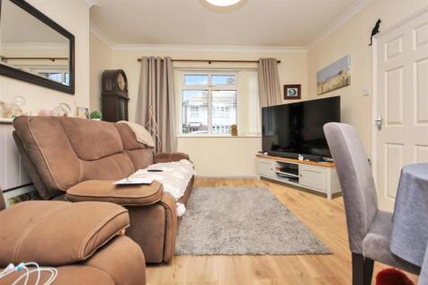 Lounge 1