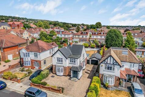3 Tregaron Avenue...