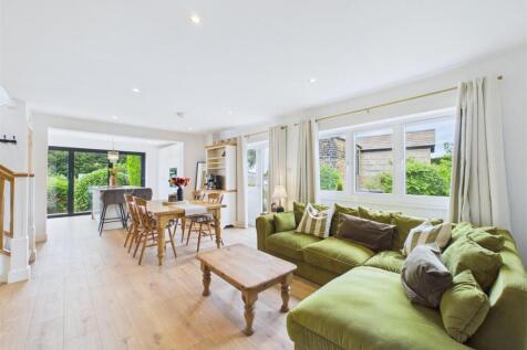 Mulberry Lodge, Oughtibridge, Sheffield photo 3