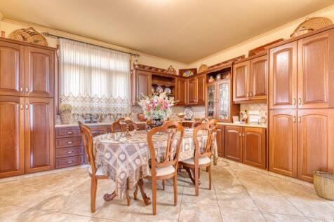 Kitchen and Diner