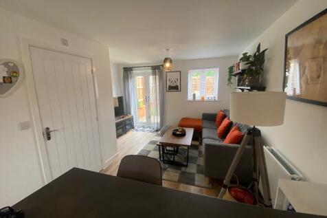 Uttoxeter Way, Towcester photo 3