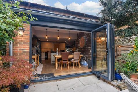 External Lifestyle Photograph