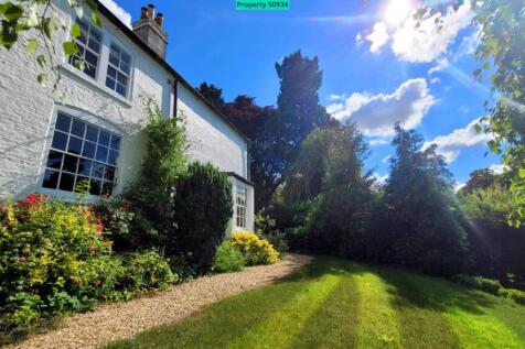 Stunning elevated position within the Wolds