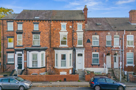 6 Bedroom, Mid terrace