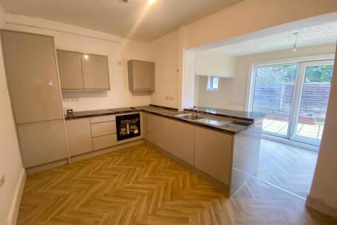Fir Trees Avenue, Ribbleton, Preston photo 3
