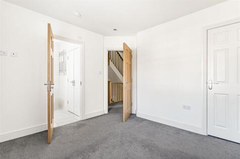 3 Chantry Lane, Towcester (20).JPG